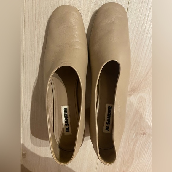 Jil Sander nude leather pumps with curved heel - Picture 8 of 9